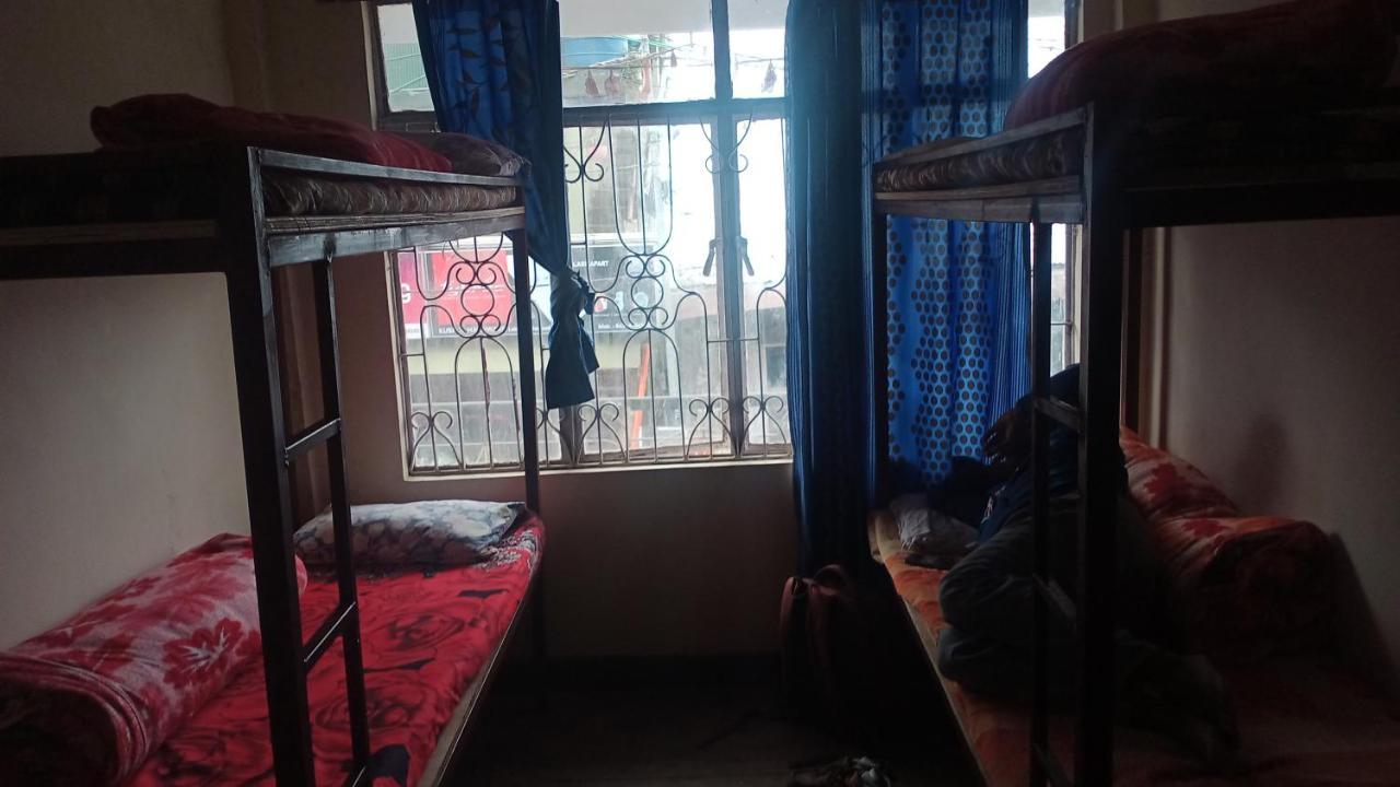 Backpackers Hub Hostel Νταρτζίλινγκ Εξωτερικό φωτογραφία